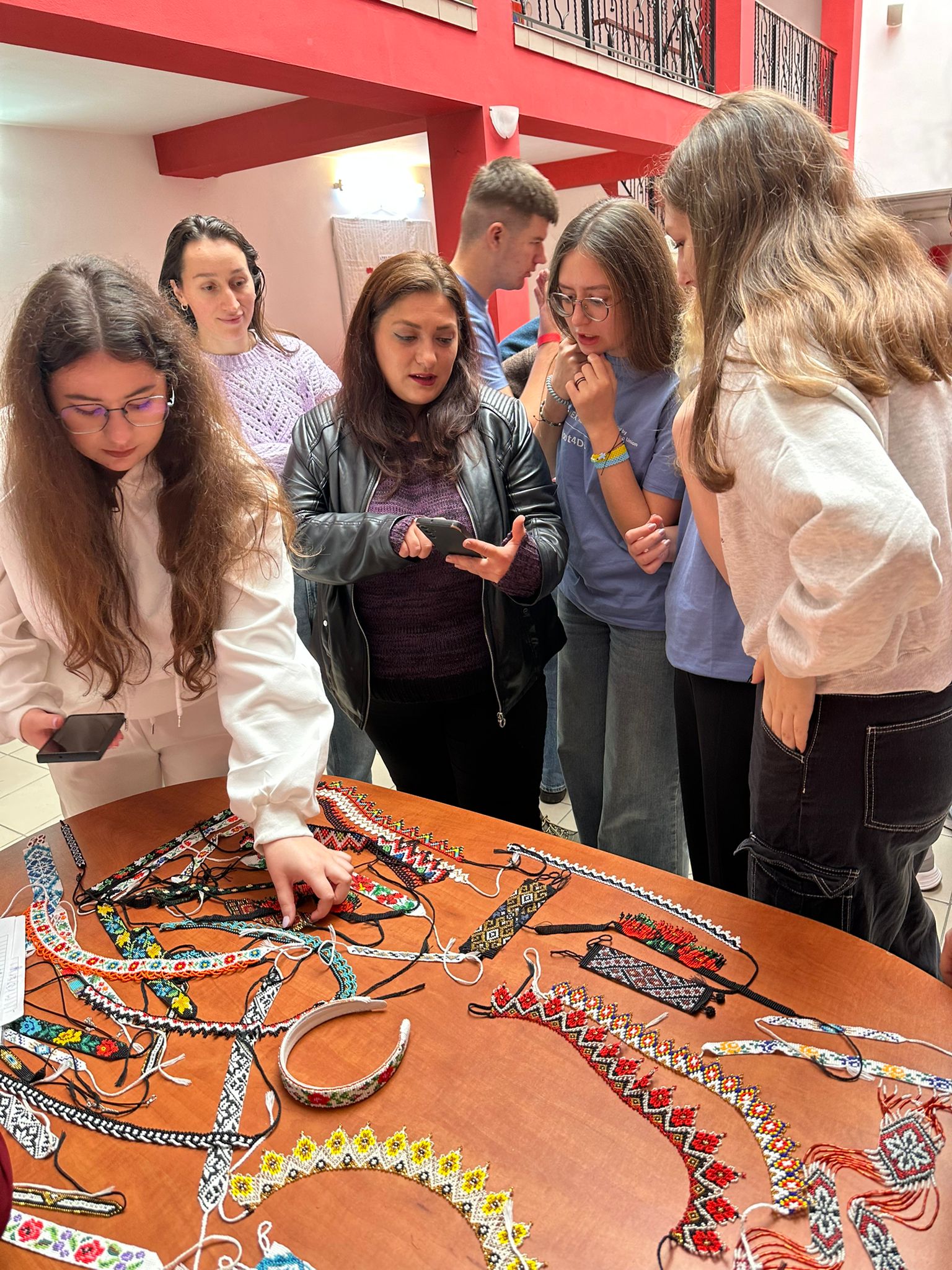 Training at “Acasă” Museum (Tăuții Măgherăuș) + beadwork workshop media